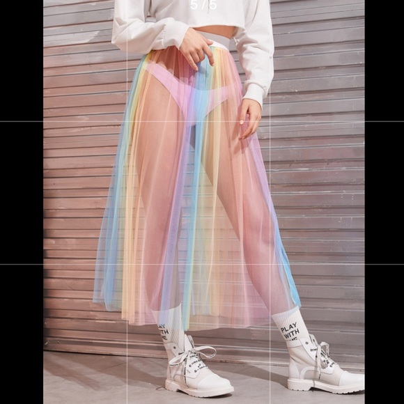 🌺Beach Coverup Wear or with Leggings - Picture 2 of 8